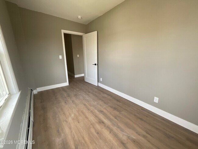 Building Photo - 1015 Mattison Ave