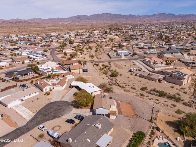 Building Photo - 2150 Lake Havasu Plaza