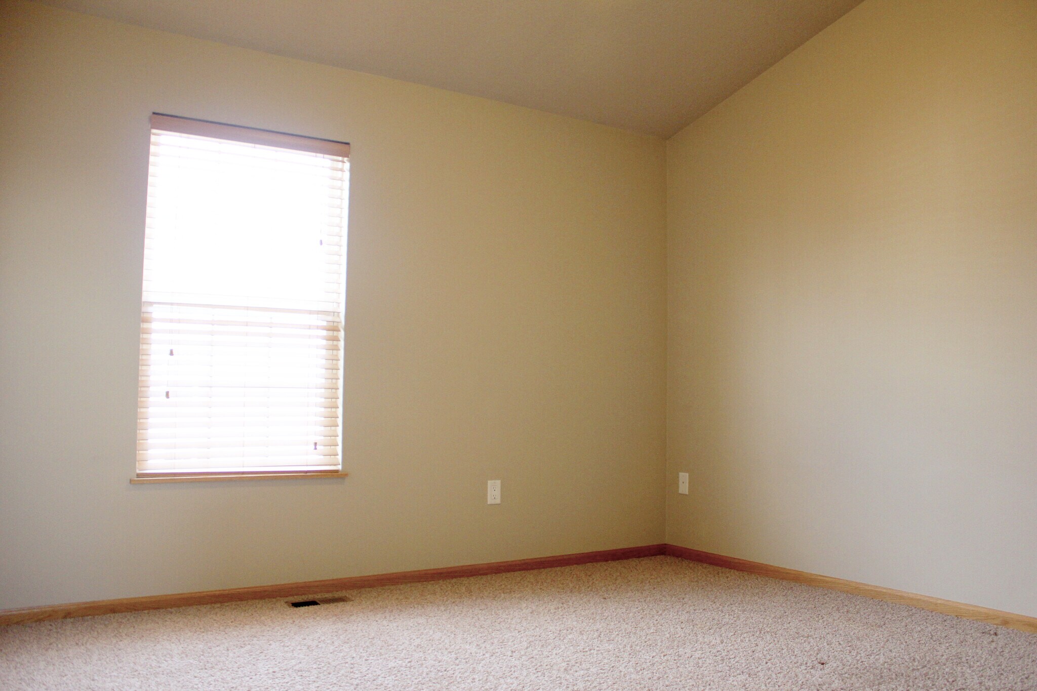 Building Photo - 3203 SW Arlan Ln