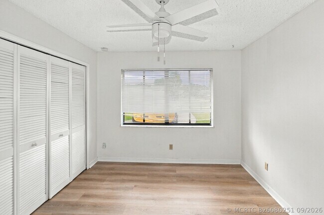 Building Photo - 1309 SE Coral Reef St