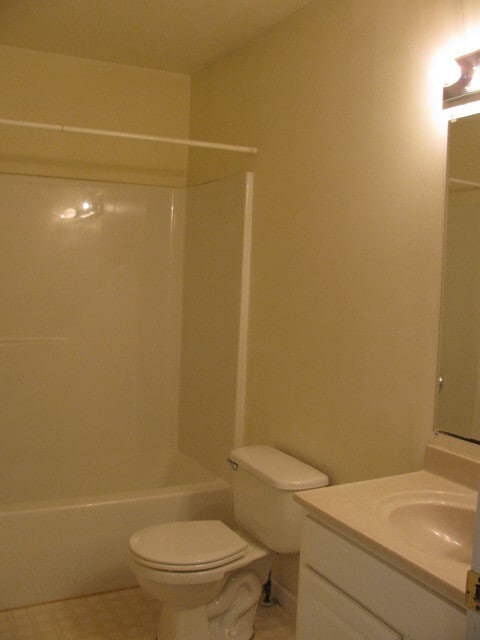 Building Photo - 134 Hemlock Dr