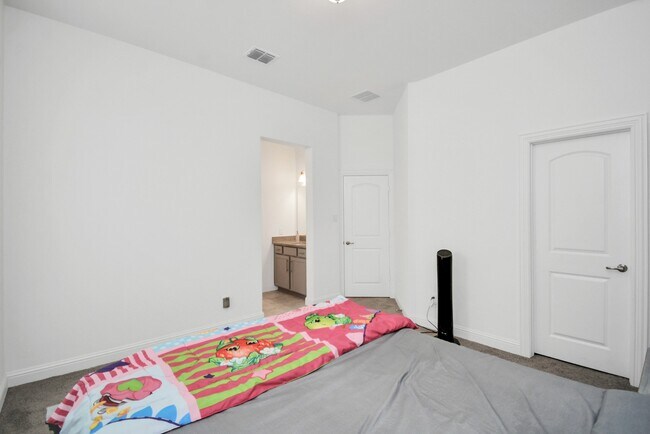 Building Photo - 21302 Rose Loch Ln
