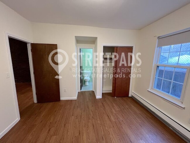 Building Photo - 1 bedroom in Boston MA 02130