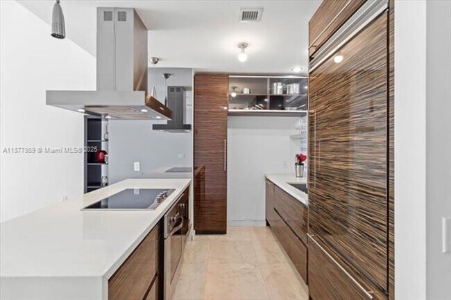Building Photo - 1100 Biscayne Blvd