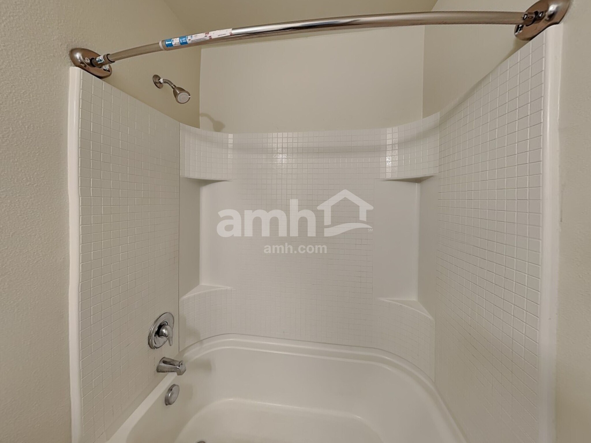 Building Photo - 348 Lolo Trail Ave