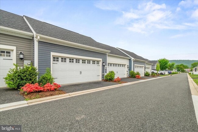 Building Photo - 1309 Crampton Pl