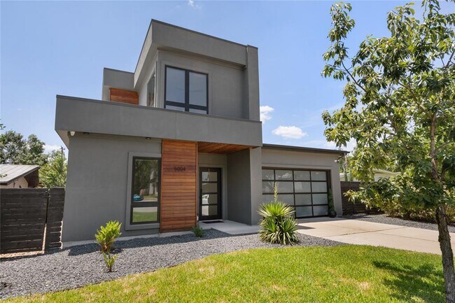 Building Photo - 5004 Highland Ct
