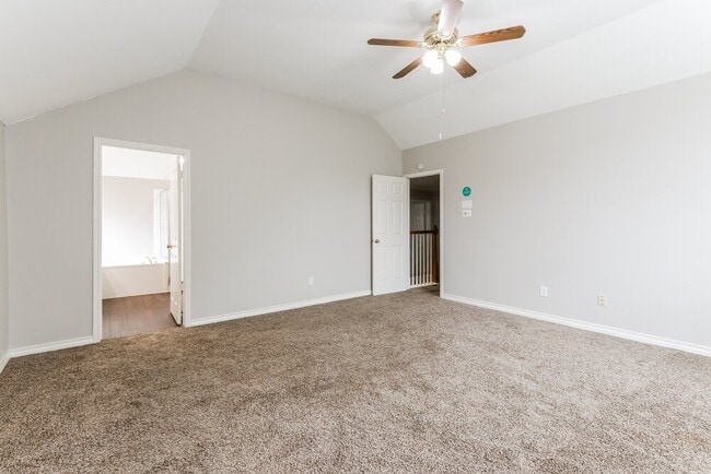 Building Photo - 18622 Sandelford Dr