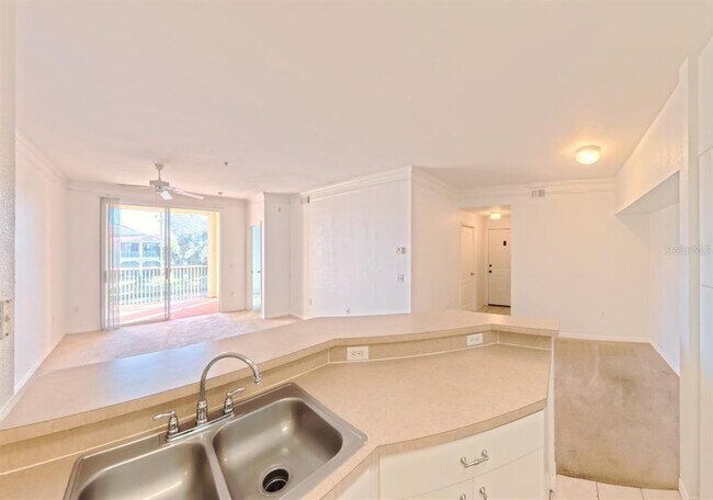 Building Photo - 4170 Central Sarasota Pkwy