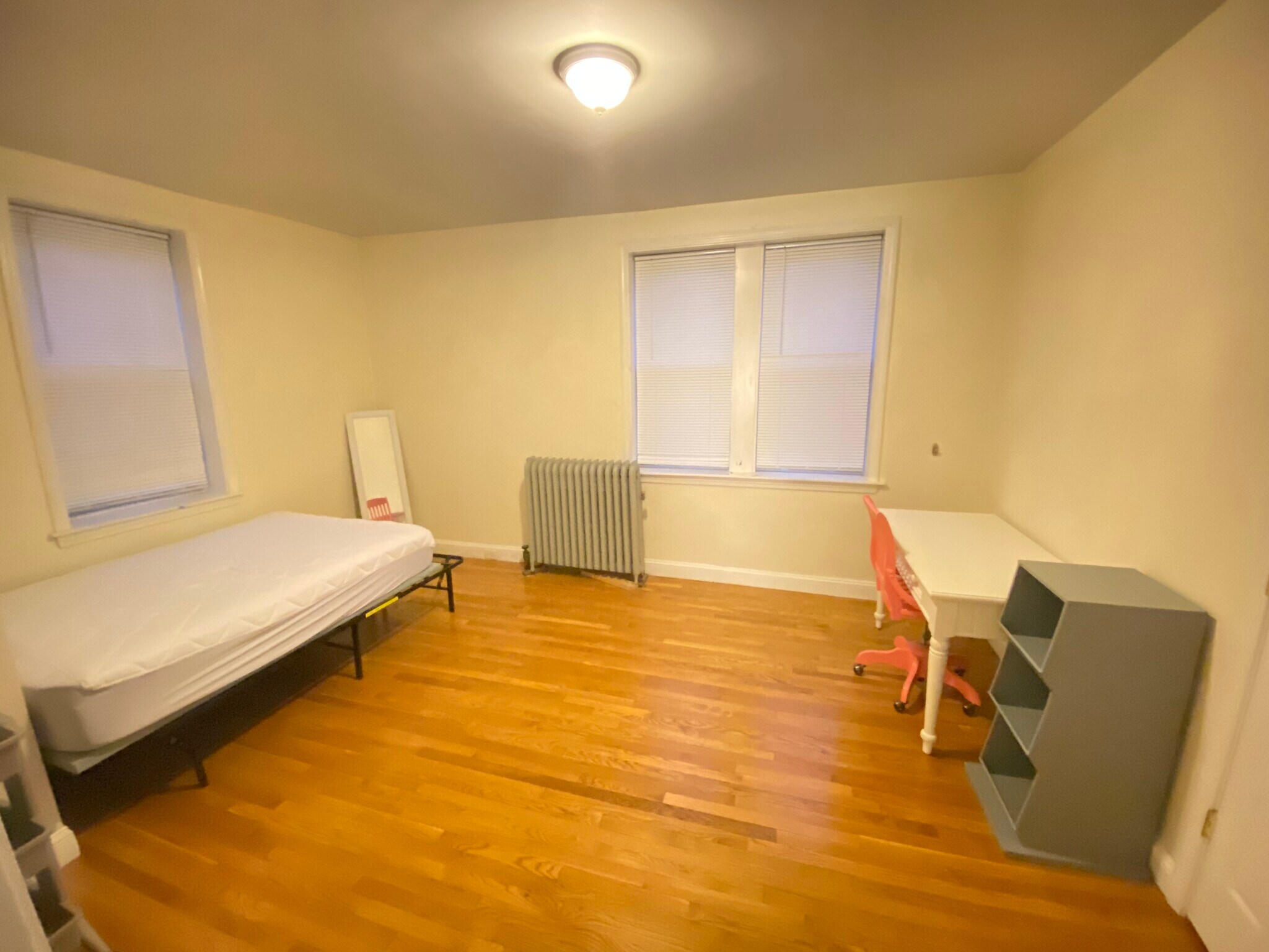 Building Photo - 318 Saint Paul St