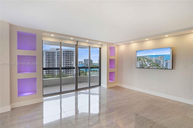 Building Photo - 3500 Mystic Pointe Dr