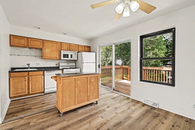 Building Photo - 2629 Brannon Ave