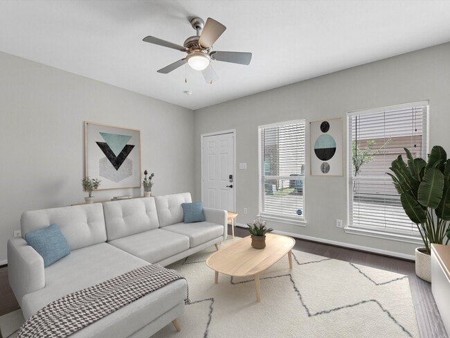 Building Photo - 2234 Naomi St