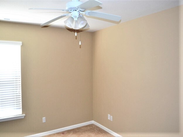 Building Photo - 7 Echo Valley Drive