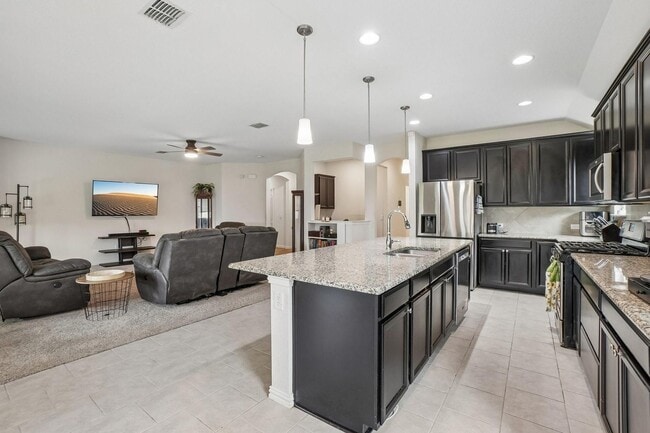 Building Photo - 2603 Wallingford Dr