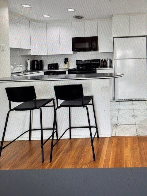 Building Photo - 50 Green St