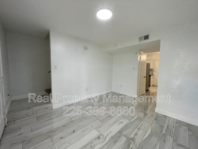 Building Photo - 1511 Cristy Dr