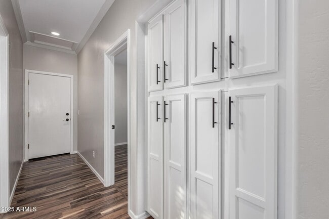 Building Photo - 3433 E Bluebird Pl