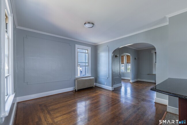 Building Photo - 430 Blohm St