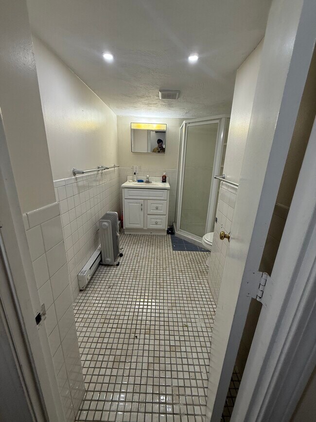 Building Photo - 34 Pratt St