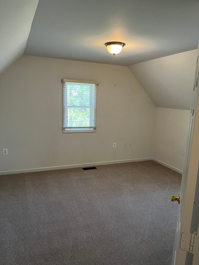 Building Photo - 5447 Rallywood Farm Ln