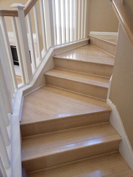 Building Photo - 409 Trailhead Way