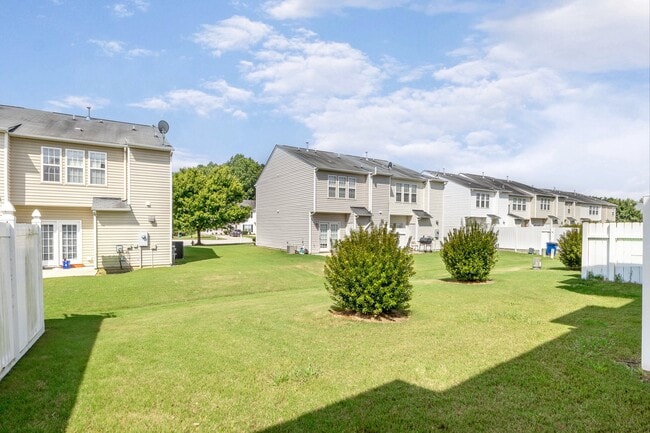 Building Photo - 8321 Glenwood Springs Ct