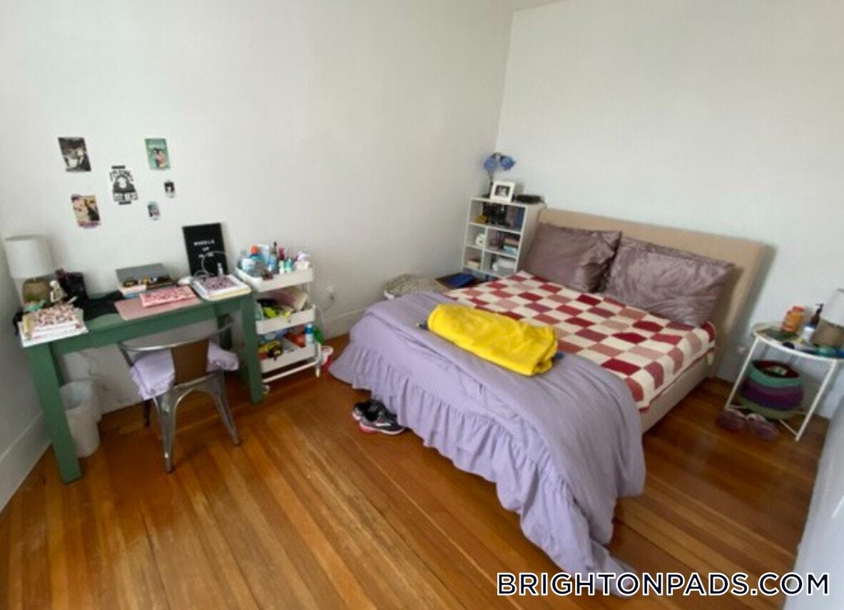 Building Photo - 26 Union St