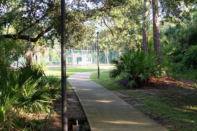 Building Photo - 26977 Spanish Gardens Dr