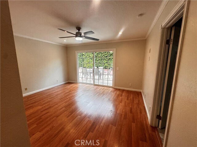 Building Photo - 925 Royal Oaks Dr