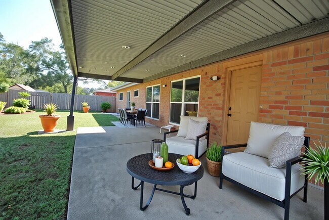 Building Photo - 12502 Aste Ln