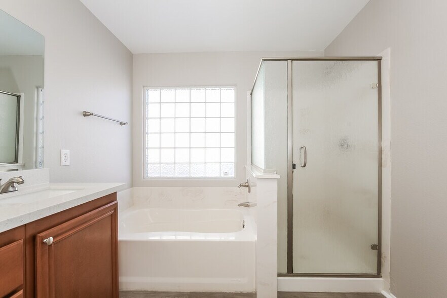 Building Photo - 8709 Dodds Canyon St