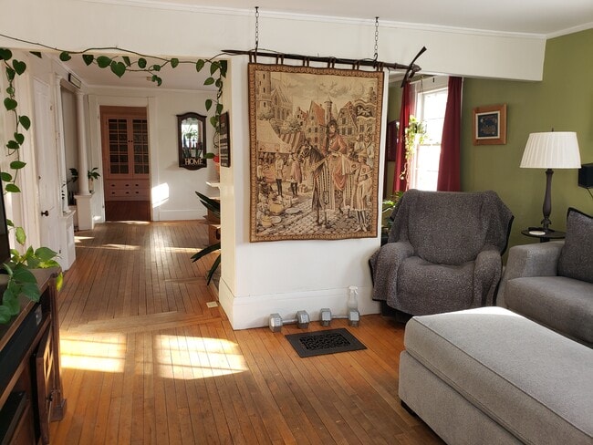 Building Photo - 23 Gannett St