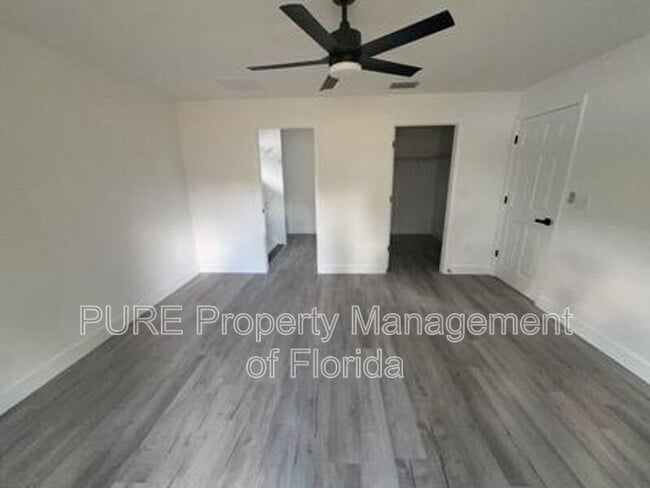 Building Photo - 5787 NW 62nd Ave