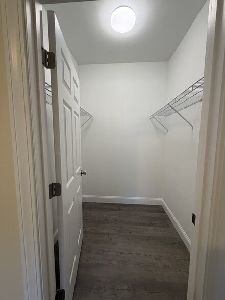 Closet Bedroom 1 - 150 Park St