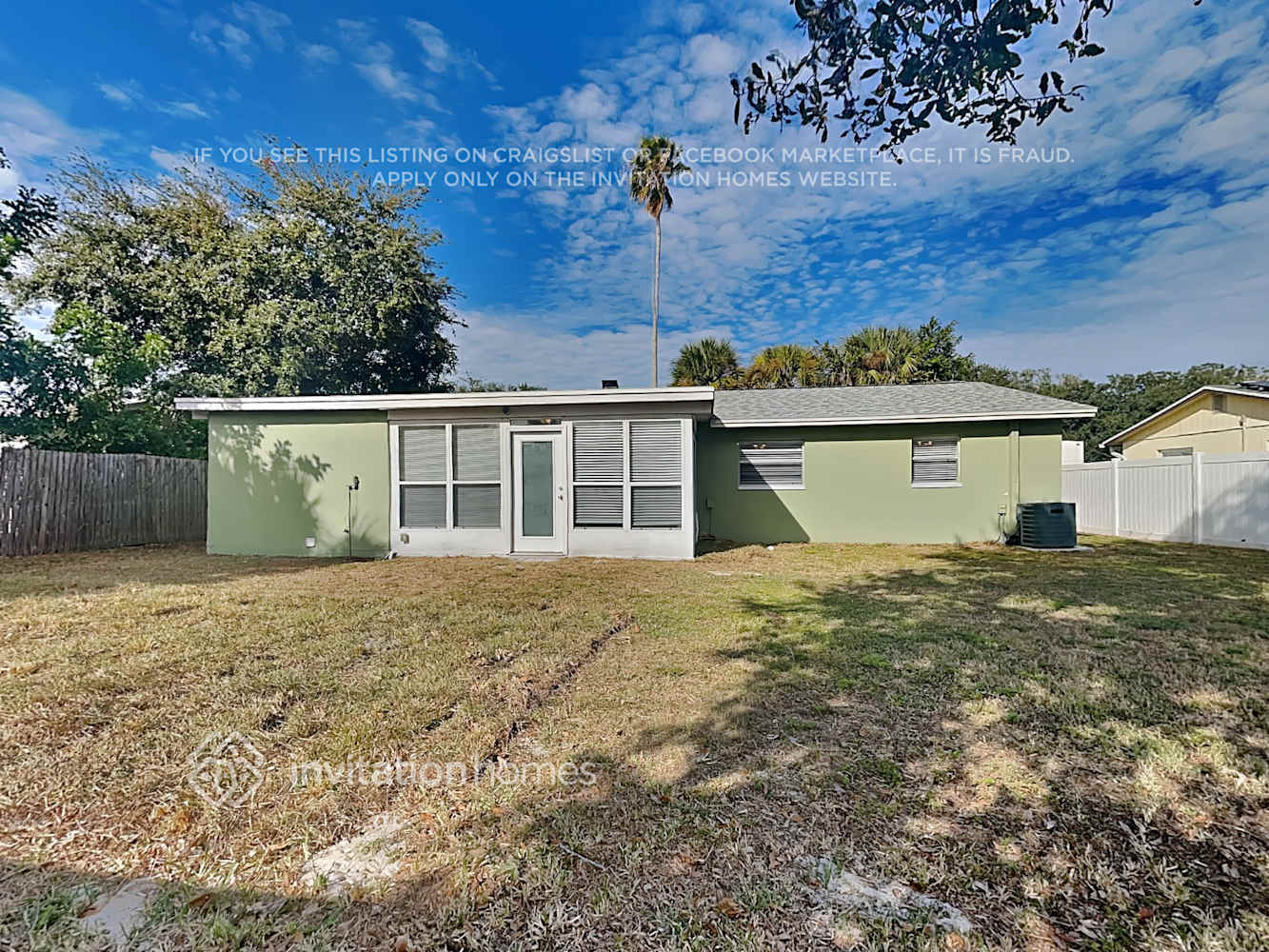 Building Photo - 8380 Jacaranda Ave