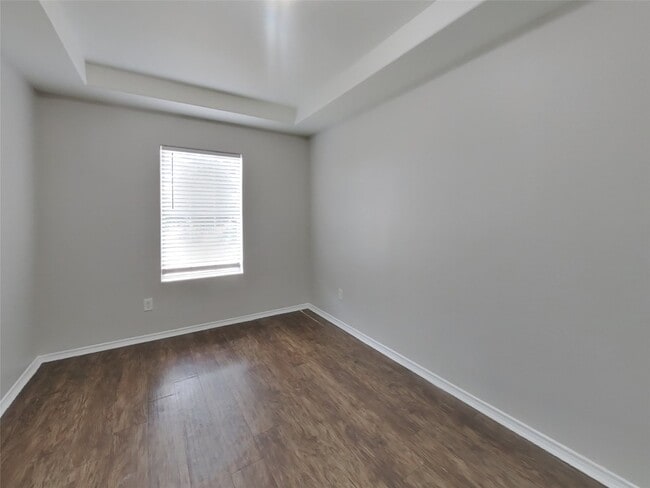 Building Photo - 5521 Rio Alamo St