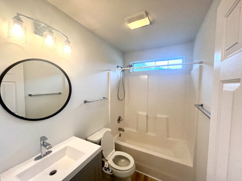 Building Photo - 473 Dandelion Ln