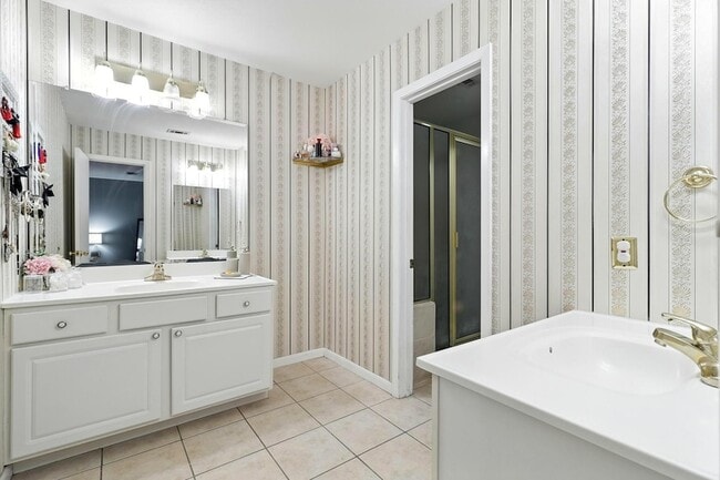 Building Photo - 1532 Prairie Grove Dr