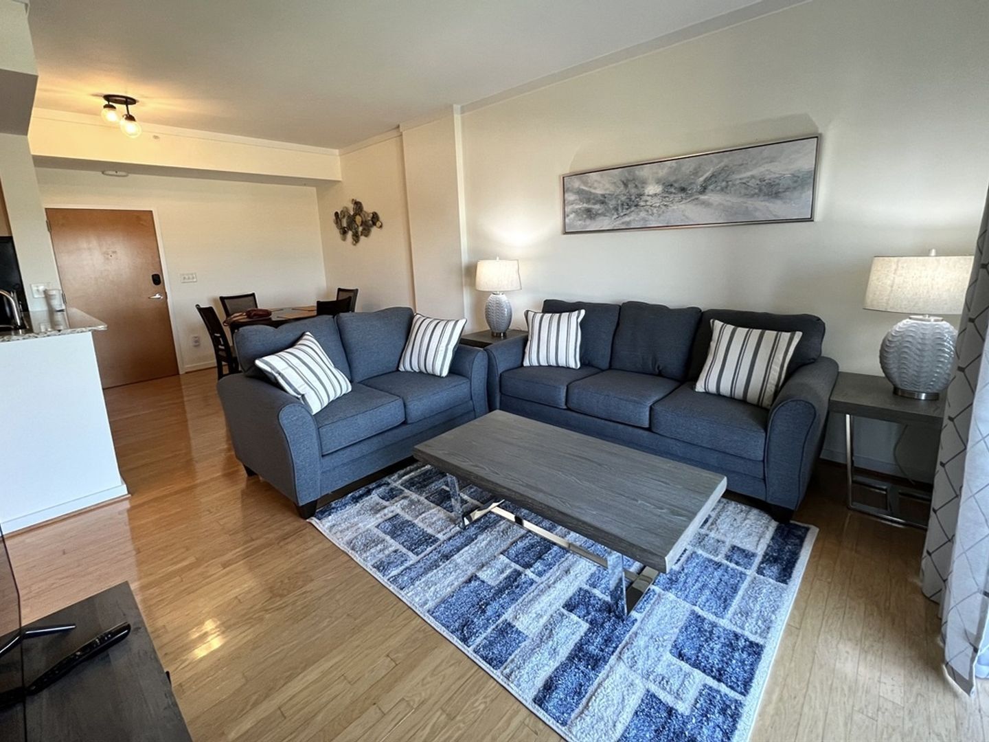 Building Photo - 715 N Church St