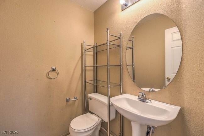 Building Photo - 3728 Ashling St