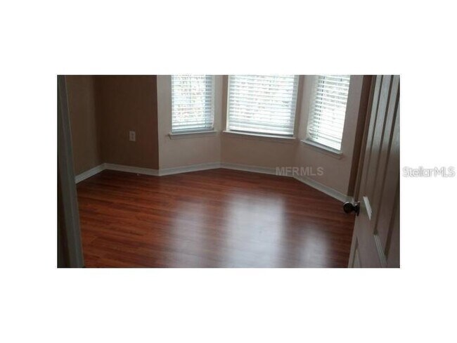 Building Photo - 10106 Courtney Oaks Cir