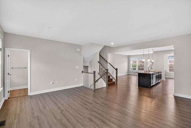 Building Photo - 14935 Ring House Rd