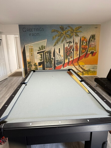 Building Photo - 405 Hendricks Isle