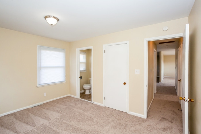 Building Photo - 9050 E 206th St