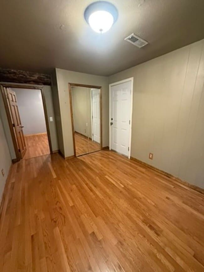 Building Photo - Spacious Pet-Friendly Home with Fireplace, Garage & Huge Deck Near Fairbanks