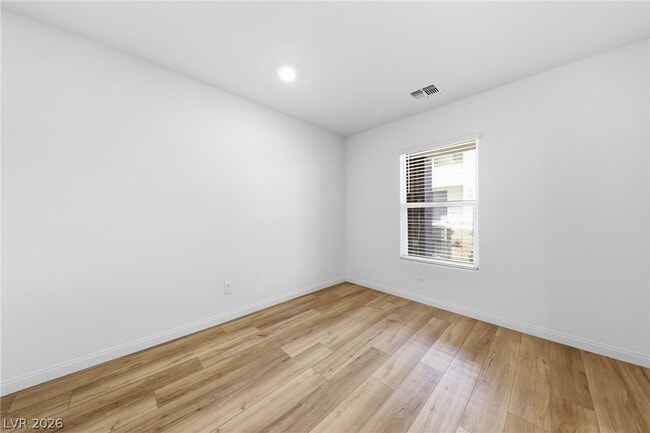 Building Photo - 9238 Soho Sky Ct