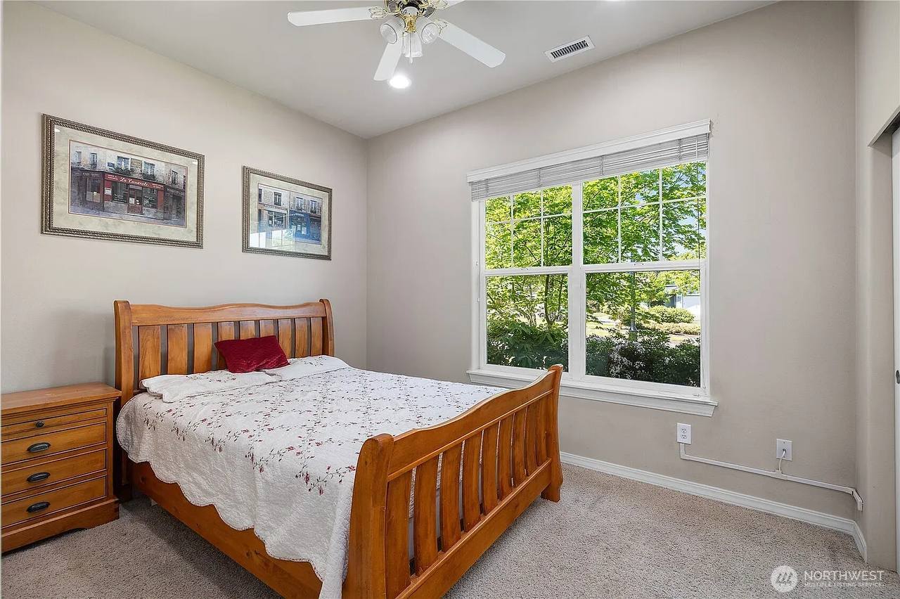 Building Photo - 508 Ranger Dr SE