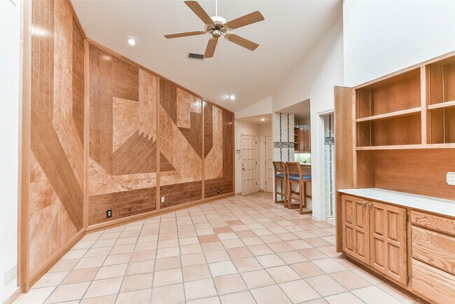 Building Photo - 1 Cadena Ct
