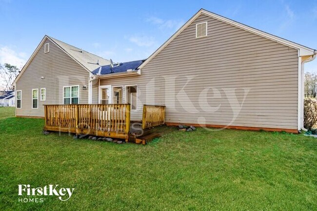 Building Photo - 1252 Clearwater Dr
